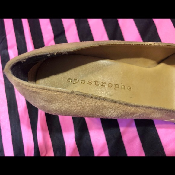 Sz 8.5 Apostrophe tan 4” suede platform heels - Picture 3 of 4